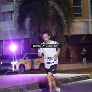Runner Photo 7971013
