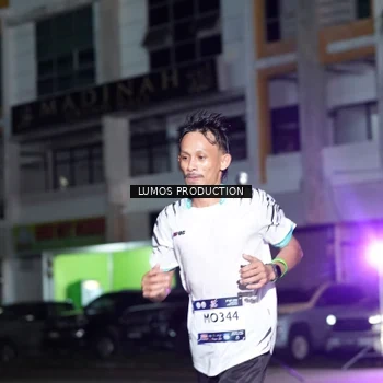 Runner Photo 7971038