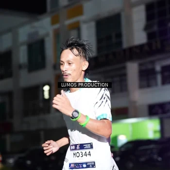 Runner Photo 7971047