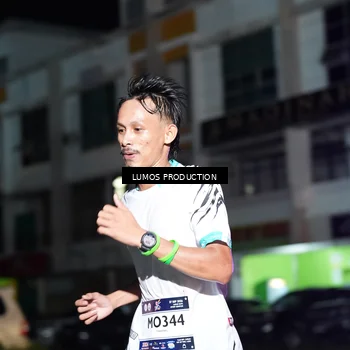 Runner Photo 7971048
