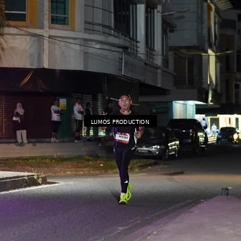 Runner Photo 7971054