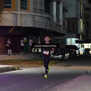 Runner Photo 7971056