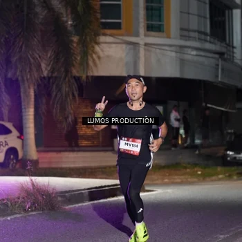Runner Photo 7971087