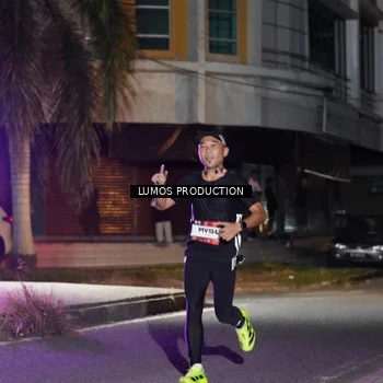 Runner Photo 7971088