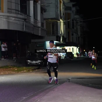 Runner Photo 7971171