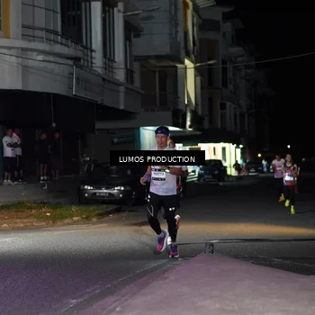 Runner Photo 7971175