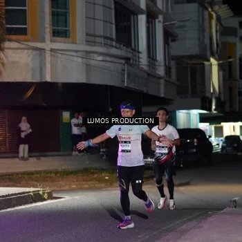 Runner Photo 7971200