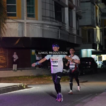 Runner Photo 7971202