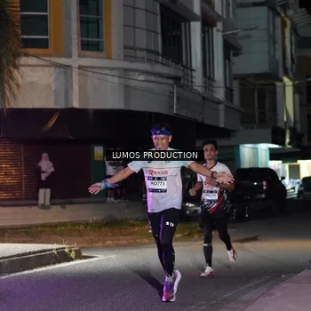 Runner Photo 7971206