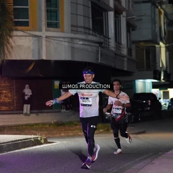 Runner Photo 7971207
