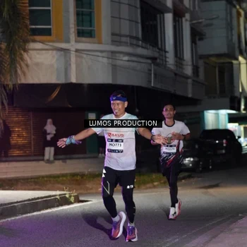 Runner Photo 7971212