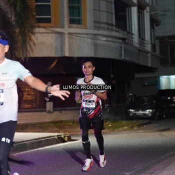 Runner Photo 7971224