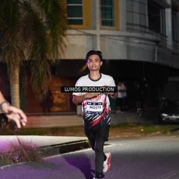 Runner Photo 7971235