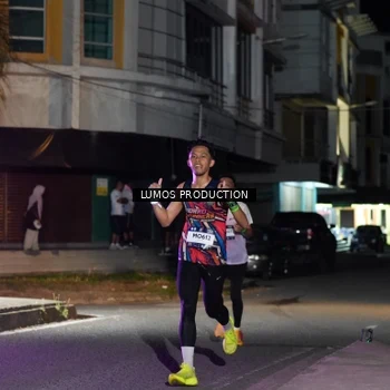 Runner Photo 7971249