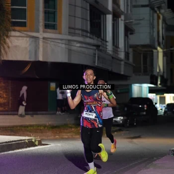 Runner Photo 7971251