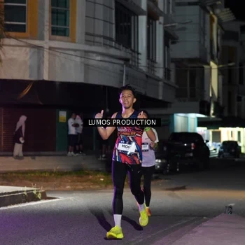 Runner Photo 7971253