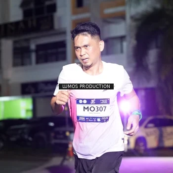 Runner Photo 7971285