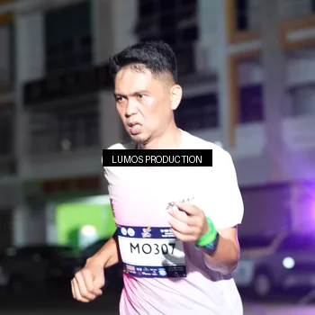 Runner Photo 7971287