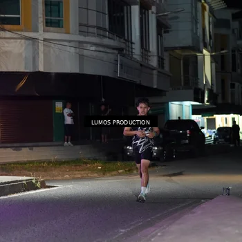 Runner Photo 7971468
