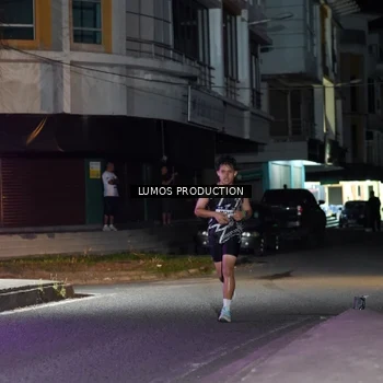Runner Photo 7971473
