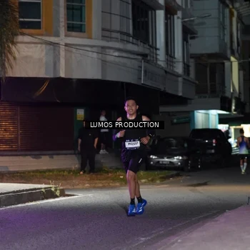 Runner Photo 7971592