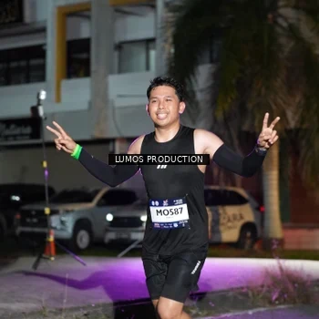 Runner Photo 7971638