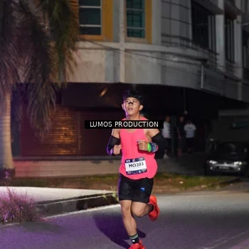 Runner Photo 7971898