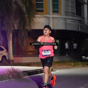Runner Photo 7971915