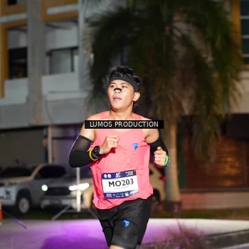Runner Photo 7971934