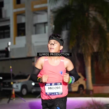 Runner Photo 7971942