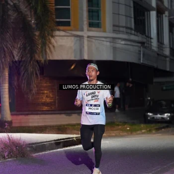 Runner Photo 7972003