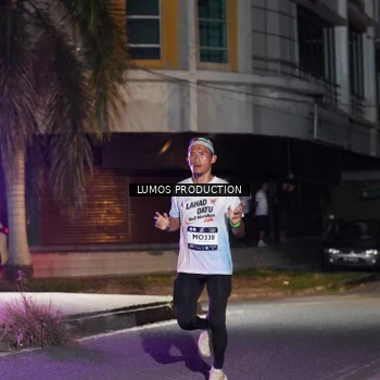 Runner Photo 7972004