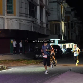 Runner Photo 7972035
