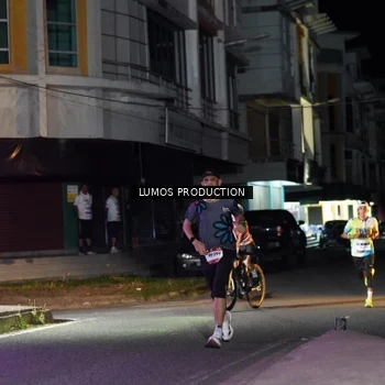 Runner Photo 7972043