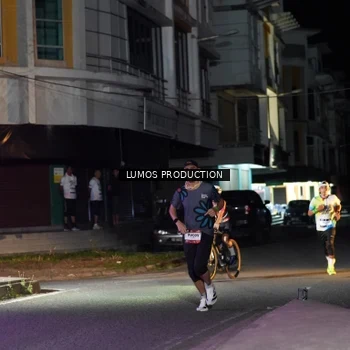 Runner Photo 7972045