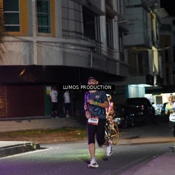 Runner Photo 7972052
