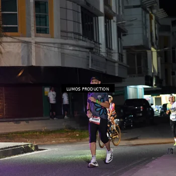 Runner Photo 7972054
