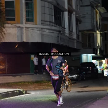 Runner Photo 7972059