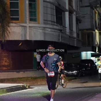 Runner Photo 7972065