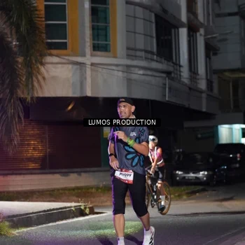 Runner Photo 7972067