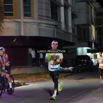 Runner Photo 7972078