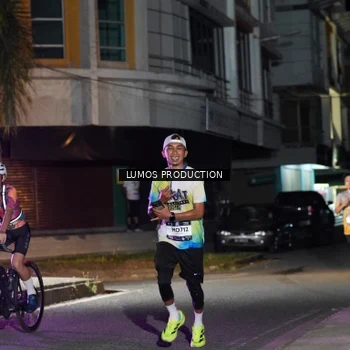 Runner Photo 7972082