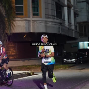Runner Photo 7972090