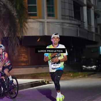 Runner Photo 7972097