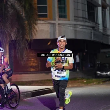 Runner Photo 7972099