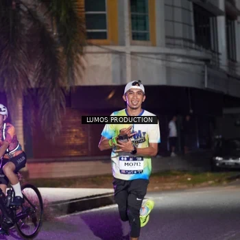 Runner Photo 7972101