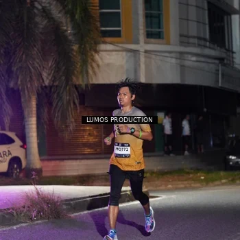 Runner Photo 7972123
