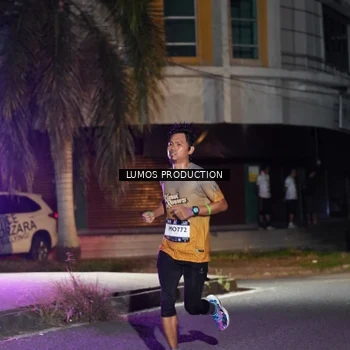 Runner Photo 7972125