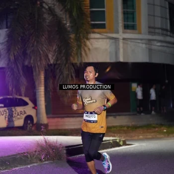 Runner Photo 7972126