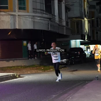 Runner Photo 7972149